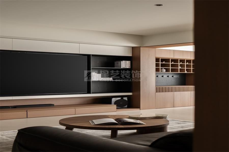 195方的大气现代原木风(图1)